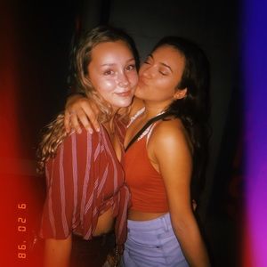 Meet your Posher, Dani